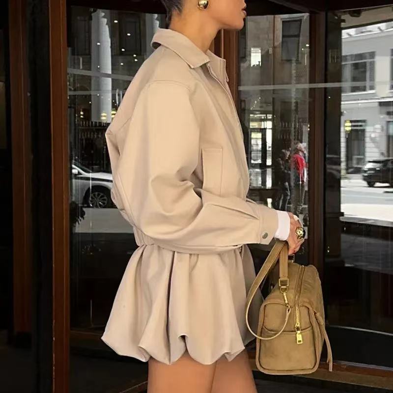 Damen Kurze Blousonjacke aus veganem Leder mit Reißverschluss und elastischem Saum Nord Taschen