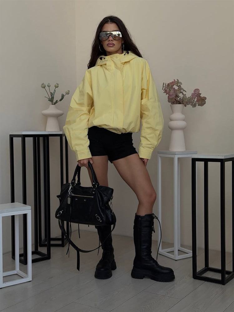 Damen Oversize Windbreaker Jacke mit Kapuze und kurzem Cropped‑Schnitt Nord Taschen