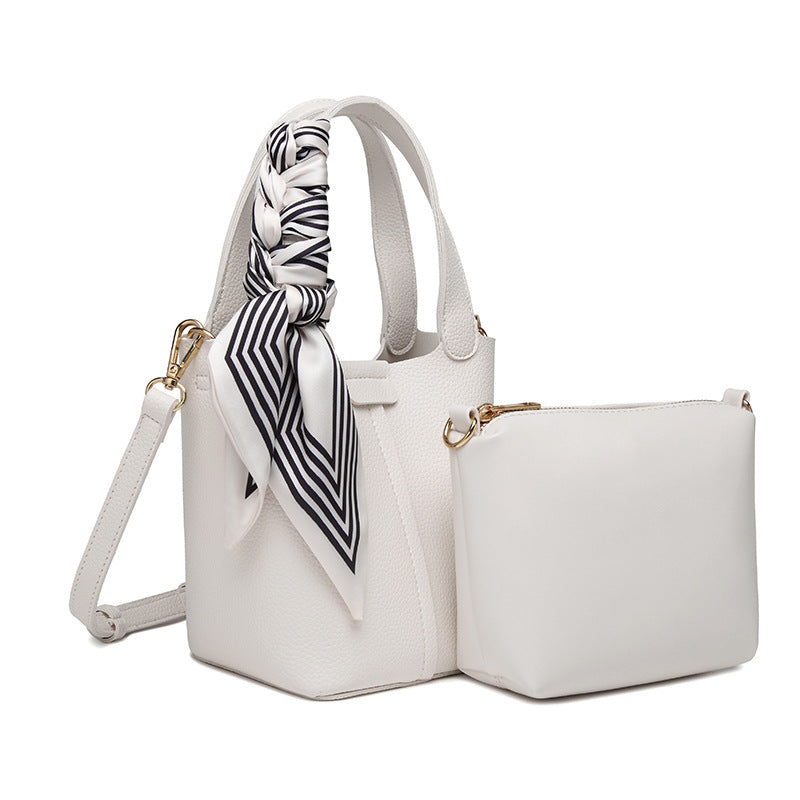 Damen Henkeltasche mit modischem Seidentuch und praktischem Schulterriemen Nord Taschen