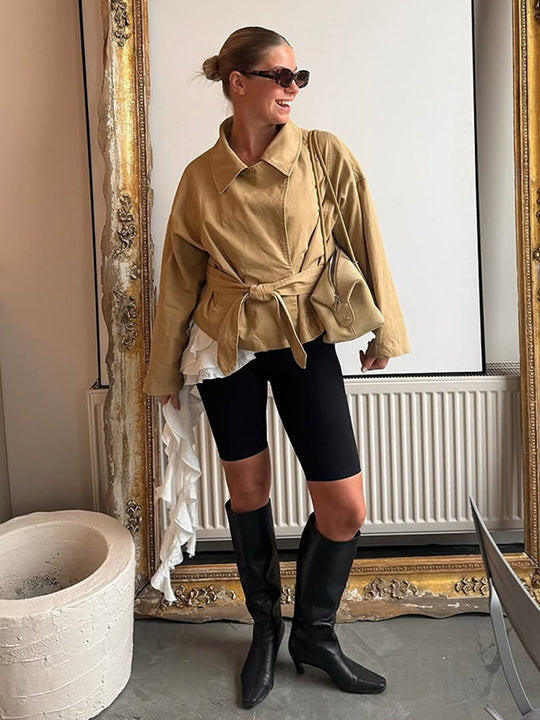 Damen Kurze Taillierte Canvas-Jacke mit Bindegürtel und überschnittenen Schultern Nord Taschen