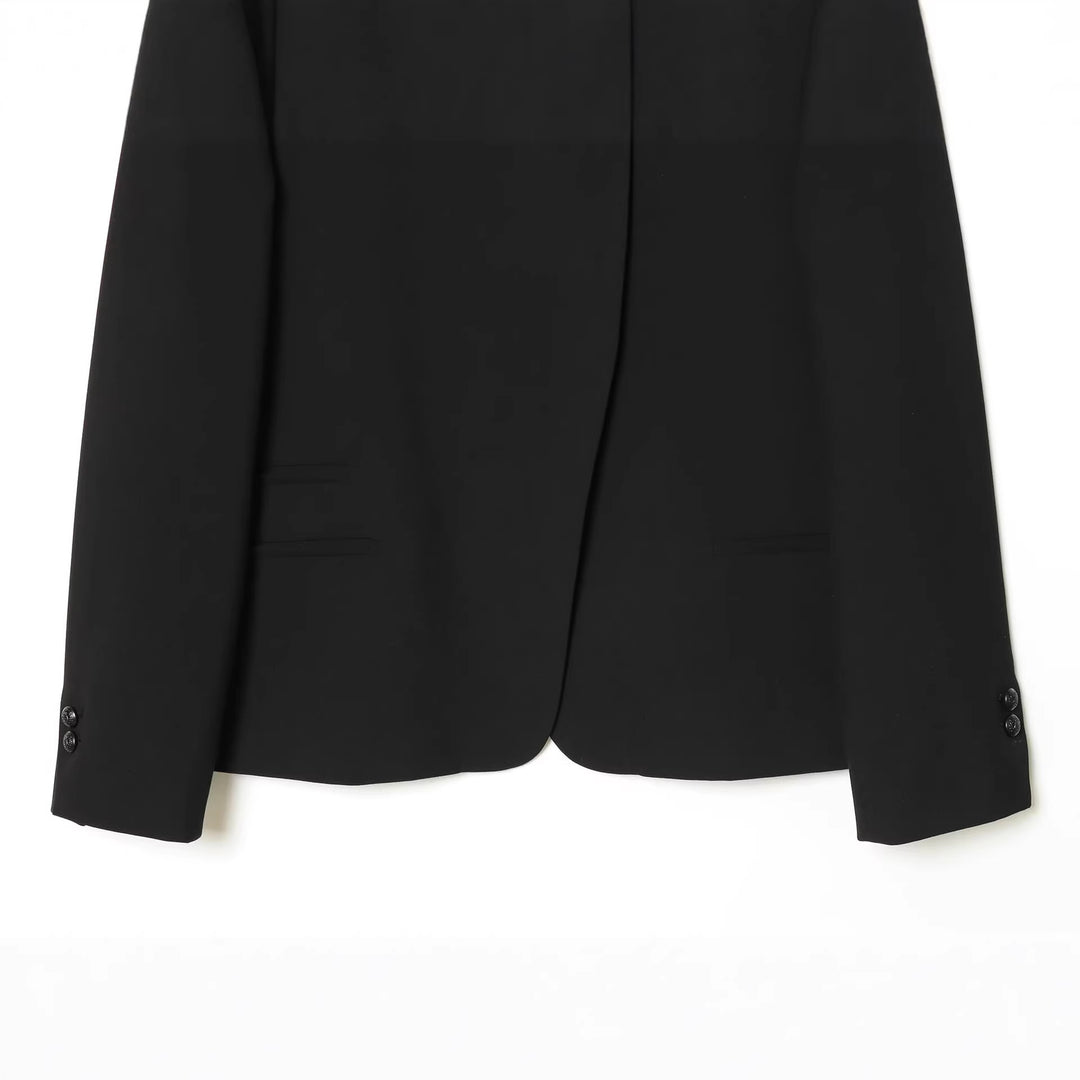 Damen Taillierter Kurzblazer mit Stehkragen und asymmetrischer Knopfleiste Nord Taschen