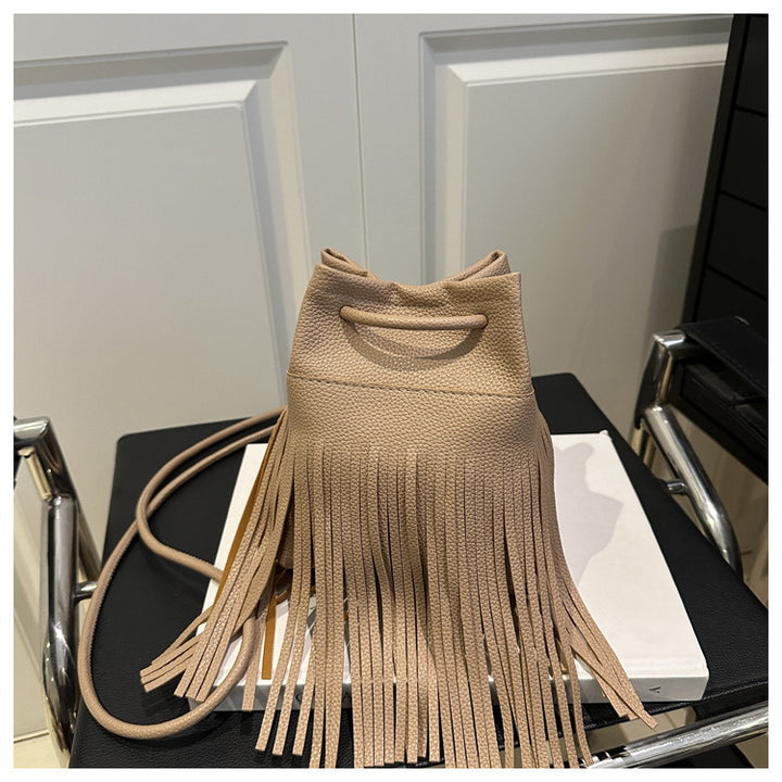 Damen Beuteltasche mit fransigem Design und praktischem Kordelzug Nord Taschen