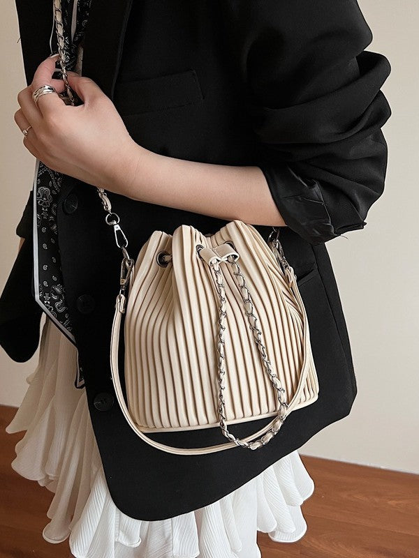 Damen Hobo-Tasche mit strukturiertem Falten-Design Nord Taschen
