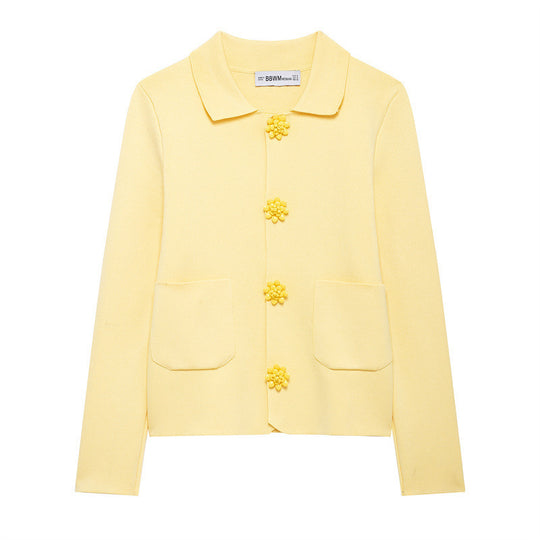Damen 10+ taillierte Strickjacke mit Hemdkragen und Blütenknopfverzierung Nord Taschen