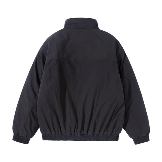 Unisex Kurz geschnittene gesteppte Boxy‑Blousonjacke mit hohem Stehkragen und Utility‑Flaptaschen Nord Taschen