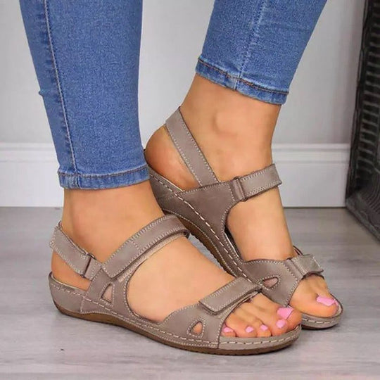 Damen Komfortable und stilvolle Sandalen mit verstellbaren Riemen