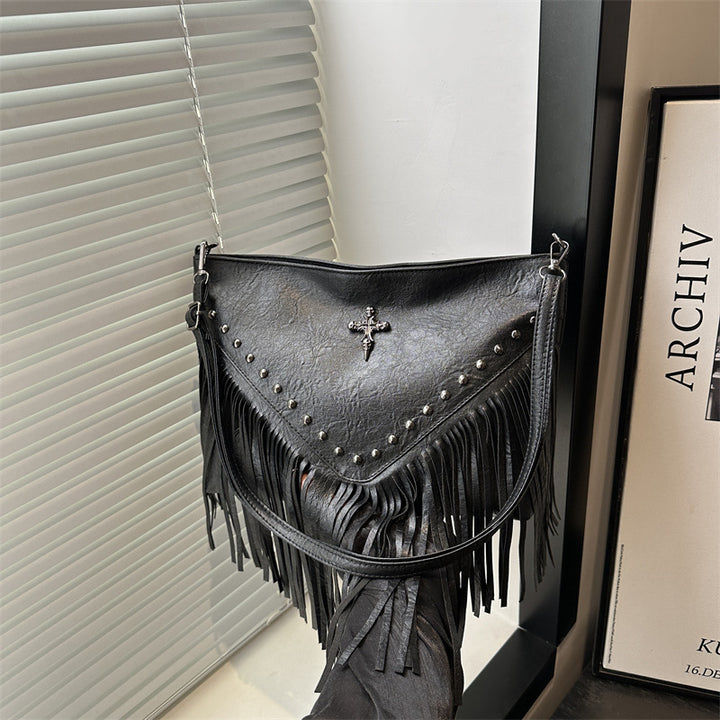 Damen Weste im modischen Boho-Stil mit Fransen und goldenen Details Nord Taschen