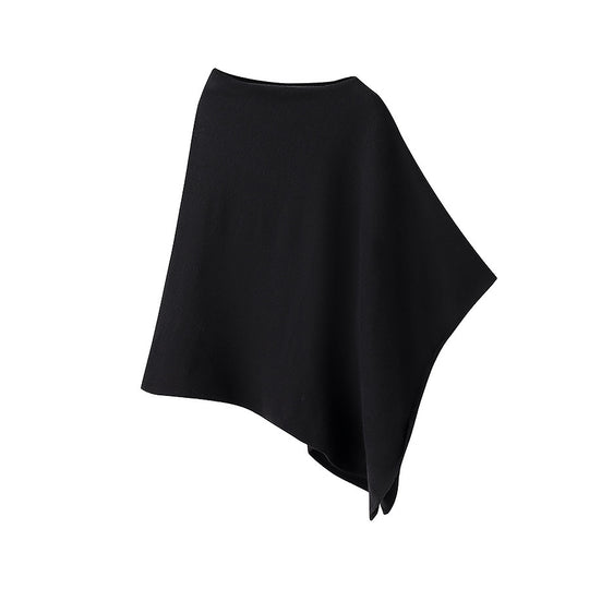 Damen Leichter Strickponcho mit asymmetrischem Saum und U-Boot-Ausschnitt Nord Taschen
