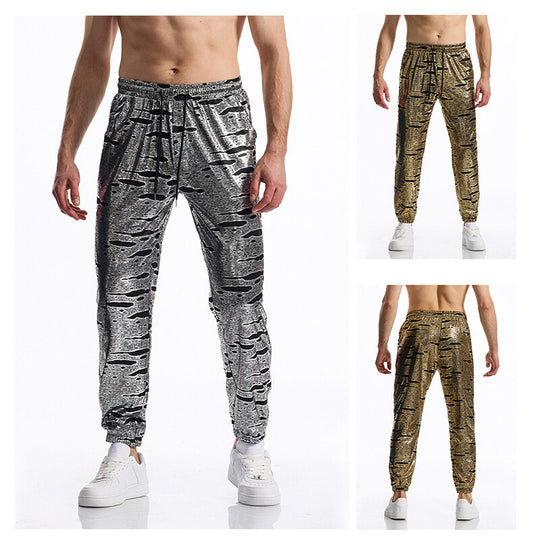 Herren Glänzende Jogginghose mit Tunnelzug, schmal zulaufendem Bein und abstraktem Print Nord Taschen