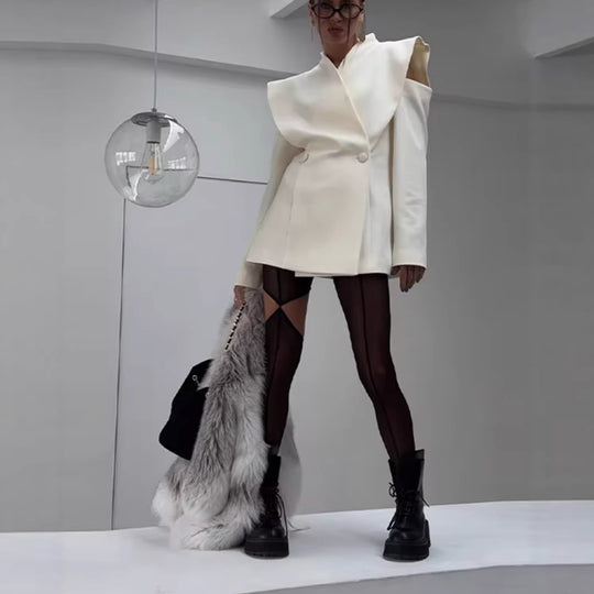 Damen 600+ ärmelloser taillierter Blazer mit weitem Schalkragen und doppelreihiger Knopfleiste Nord Taschen