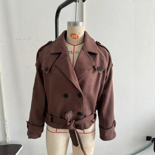 Damen Kurz geschnittener Oversize-Wollmix-Peacoat mit weitem Revers und Bindegürtel Nord Taschen