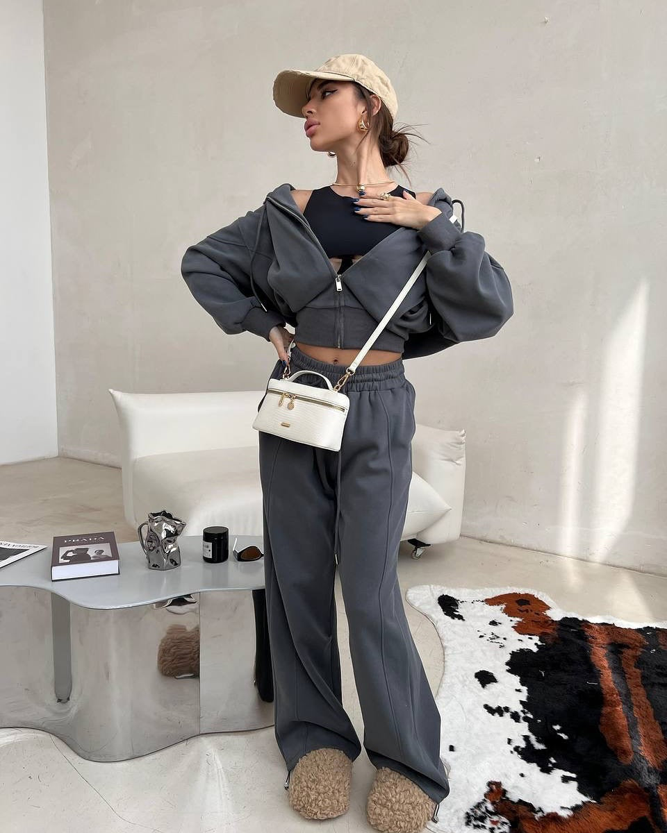 Damen kurzes Kapuzen-Sweatjacke mit Balloonärmeln und elastischer High-Waist Palazzo-Freizeithose Nord Taschen