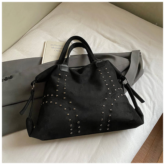Damen elegante Shopper-Tasche aus hochwertigem Wildleder mit modischen Nieten Nord Taschen