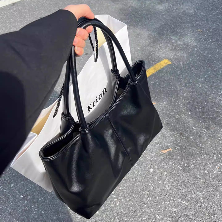 Damen Tragetasche mit elegantem, geräumigem Innenraum und hochwertigen Ledergriffen Nord Taschen