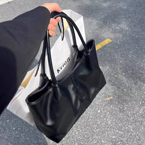 Damen Tragetasche mit elegantem, geräumigem Innenraum und hochwertigen Ledergriffen Nord Taschen