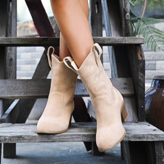 Damen Kurzschaft-Ankleboots im Westernstil aus Velours mit gestickter Ziernaht und Blockabsatz Nord Taschen