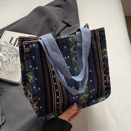 Damen Handtasche mit farbenfrohem geometrischen Muster Nord Taschen