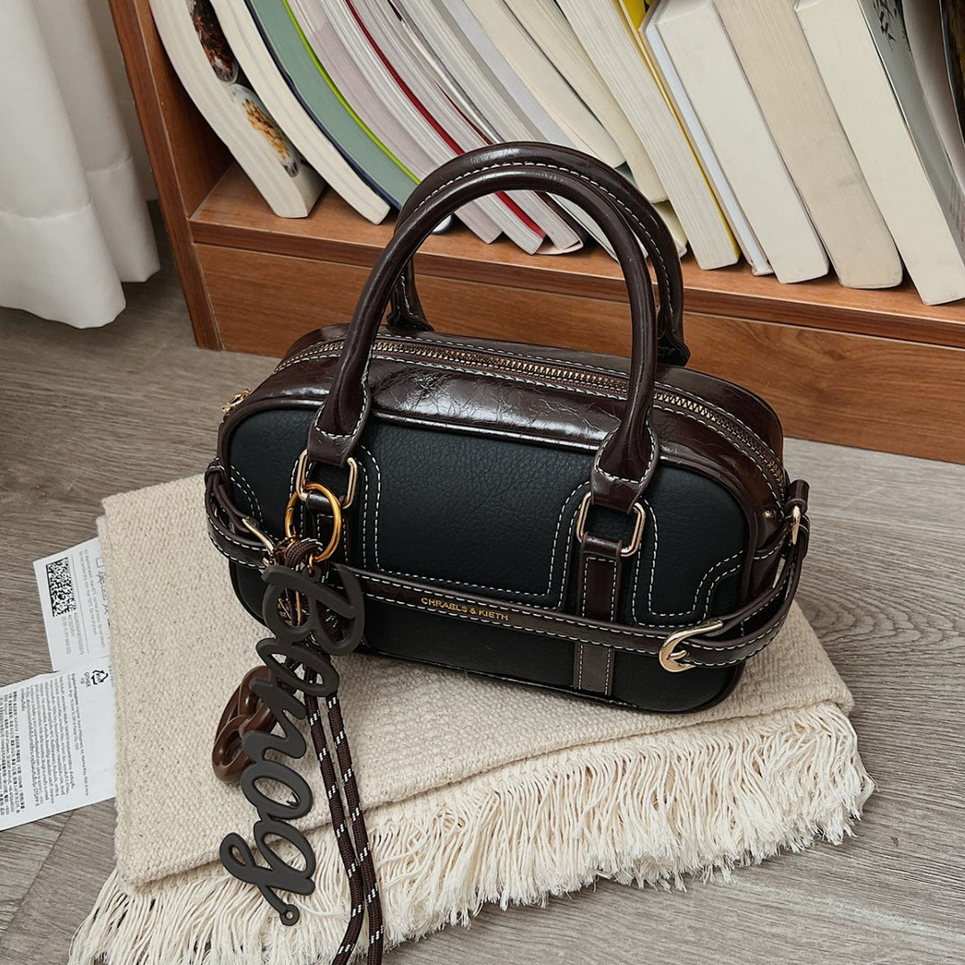 Damenhandtasche mit abnehmbarem Schultergurt und eleganten Details Nord Taschen