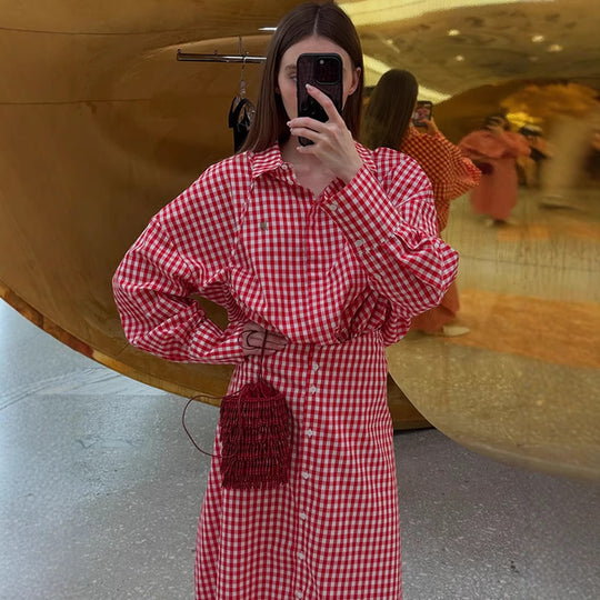 Damen Karo-Maxikleid mit durchgehender Knopfleiste, taillierter Schärpe und verlängerten Manschetten Nord Taschen
