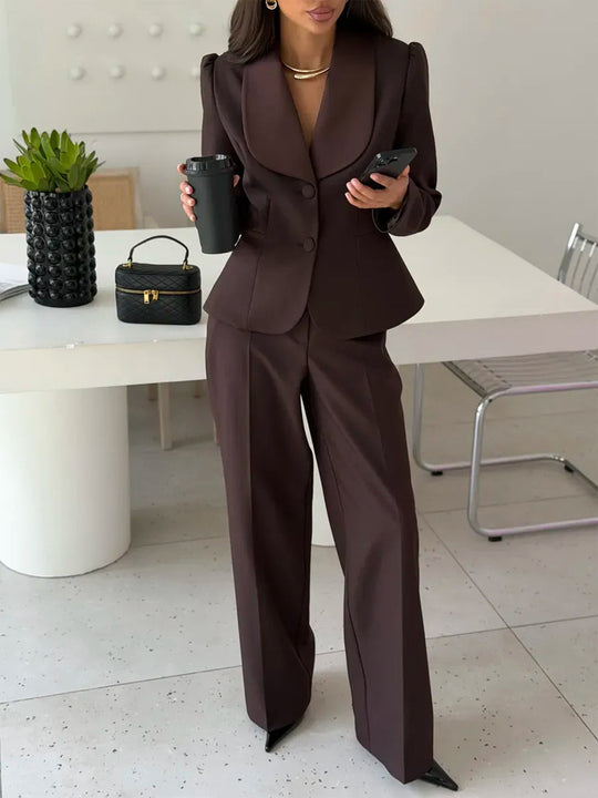 Damen Taillierter Blazer mit übergroßem Schalkragen und Hose mit hohem Bund und weitem Bein Nord Taschen