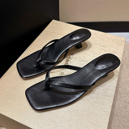 Damen Minimalistische Zehentrenner-Sandalen mit elegantem Absatz