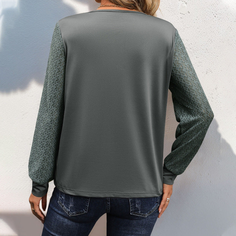 Damen V-Ausschnitt-Longsleeve mit satinähnischem Jersey und halbtransparenten Spitzenärmeln Nord Taschen