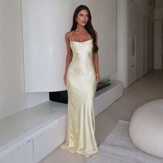 Damen Elegantes Satinabendkleid mit spaghettiträgern und fließendem Schnitt - Arvani