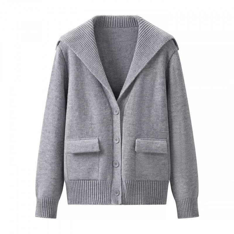 Damen Strickcardigan mit großem Schalkragen, Knopfleiste und aufgesetzten Taschen Nord Taschen