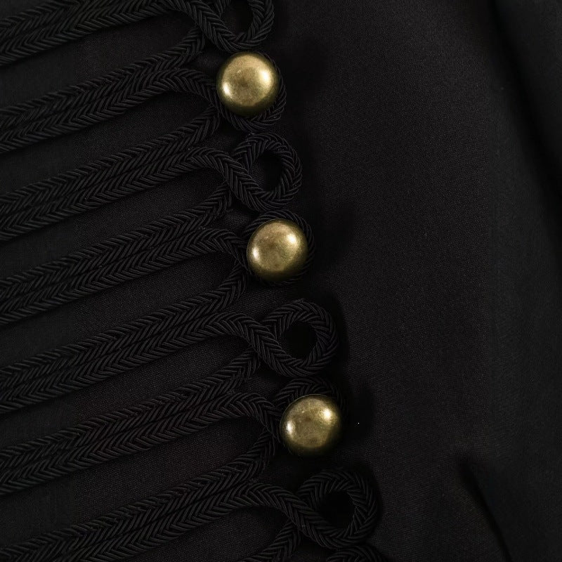 Damen Kurze marschallinspirierte Blazerjacke mit dekorativer Knopfreihe und Kordelbesatz Nord Taschen