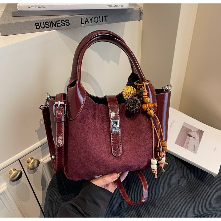 Damen modische Schultertasche mit einzigartigen Lederakzenten Nord Taschen