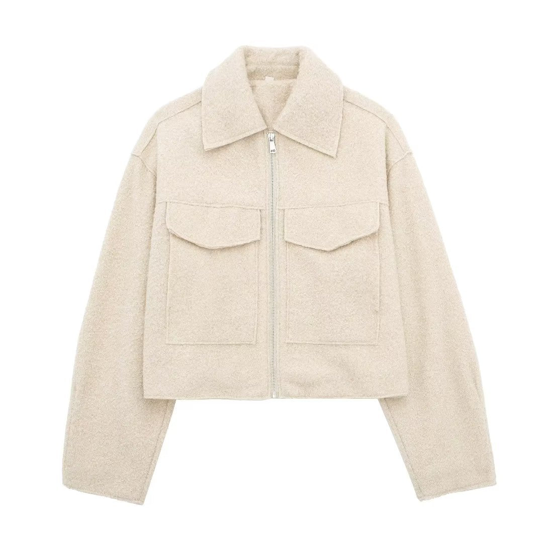 Damen Kurz geschnittene Teddyjacke mit Reißverschluss, Kragen und aufgesetzten Klappentaschen Nord Taschen