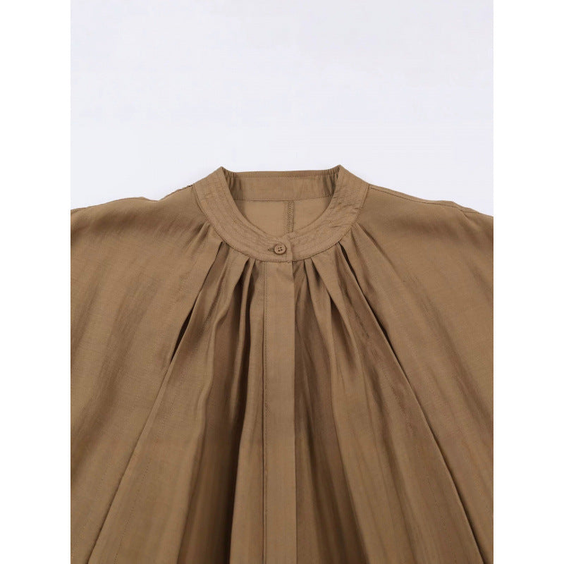 Damen Kurz geschnittene plissierte Blousonjacke mit Ballonärmeln und Smockbund Nord Taschen