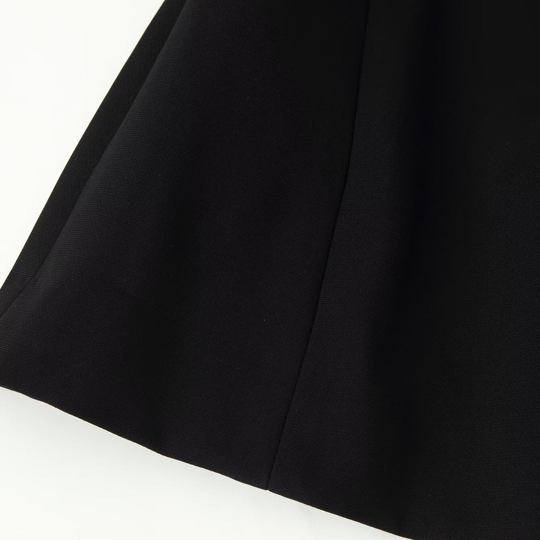 Damen Minimalistische Kurzjacke mit asymmetrischer Blende und Rundhalsausschnitt Nord Taschen