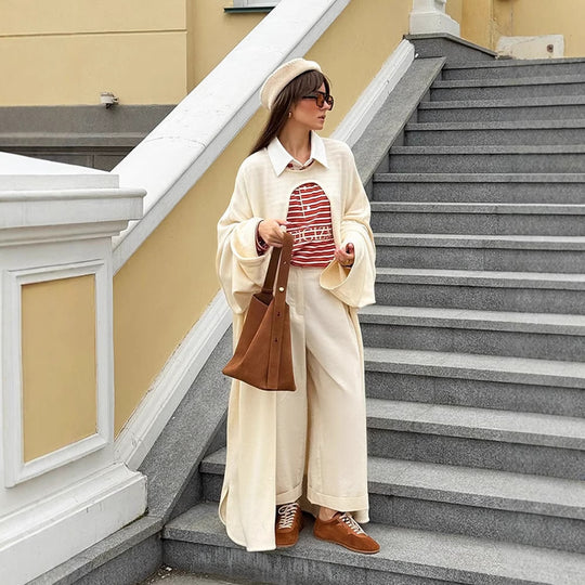 Damen Oversize Cape-Strickjacke mit weiten Trompetenärmeln und offenem Frontdesign Nord Taschen
