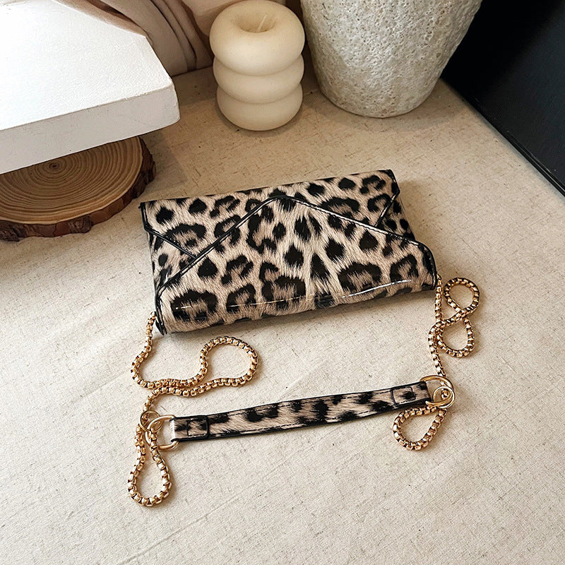 Damen elegante Clutch mit Leopard-Design Nord Taschen
