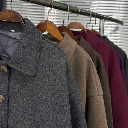 Damen Oversize Wollmix Jacke mit großen Zierknöpfen und breiten Manschetten Nord Taschen