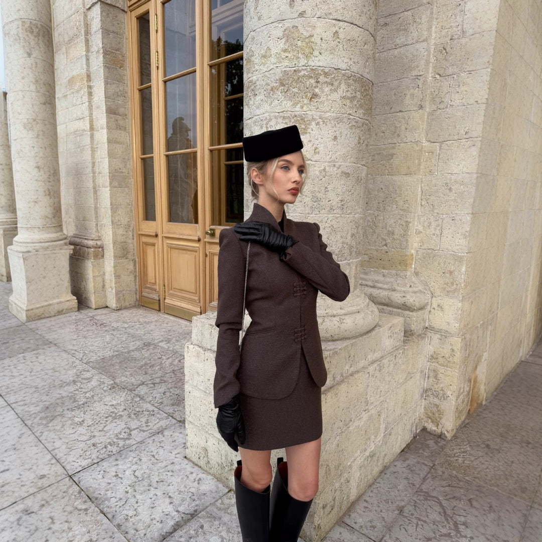 Damen Tailliertes Blazer‑Set mit Stehkragen, dekorativer Knopfleiste und Minirock Nord Taschen