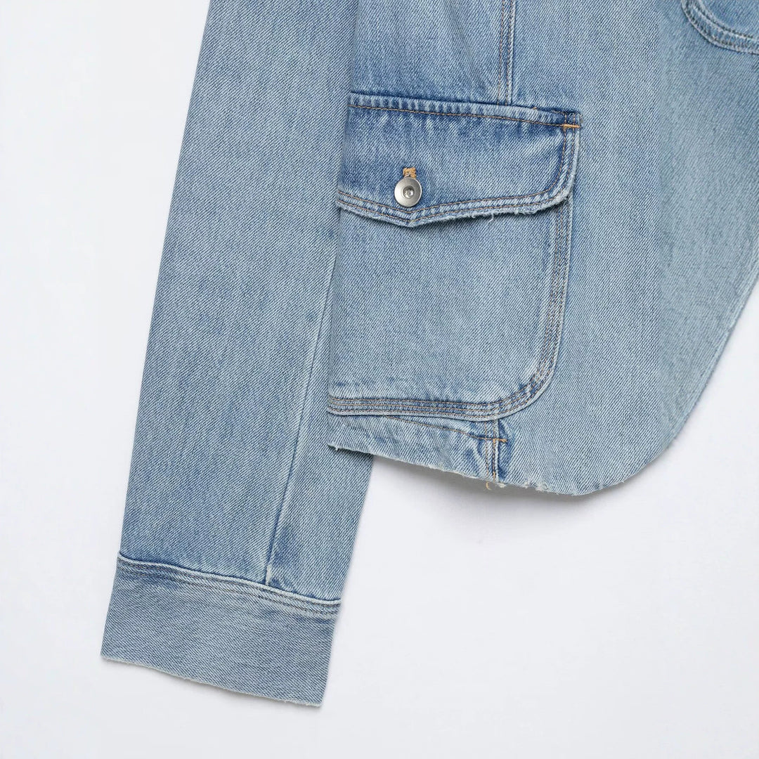 Damen Boxy-Denimjacke im Safari‑Look mit Stehkragen und vier aufgesetzten Taschen Nord Taschen