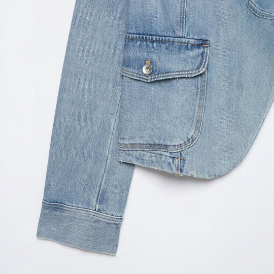 Damen Boxy-Denimjacke im Safari‑Look mit Stehkragen und vier aufgesetzten Taschen Nord Taschen
