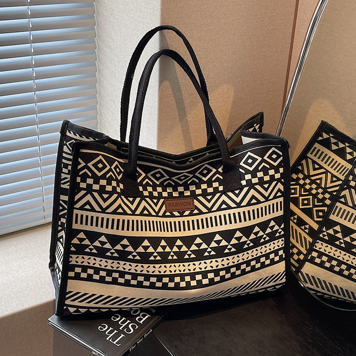 Damen trendige Umhängetasche mit ethnischem Print Nord Taschen