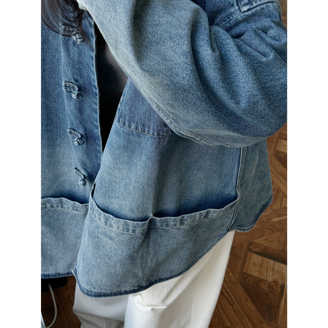 Damen Oversized Jeansjacke im Utility‑Stil mit Mandarinkragen und Knebelverschlüssen Nord Taschen