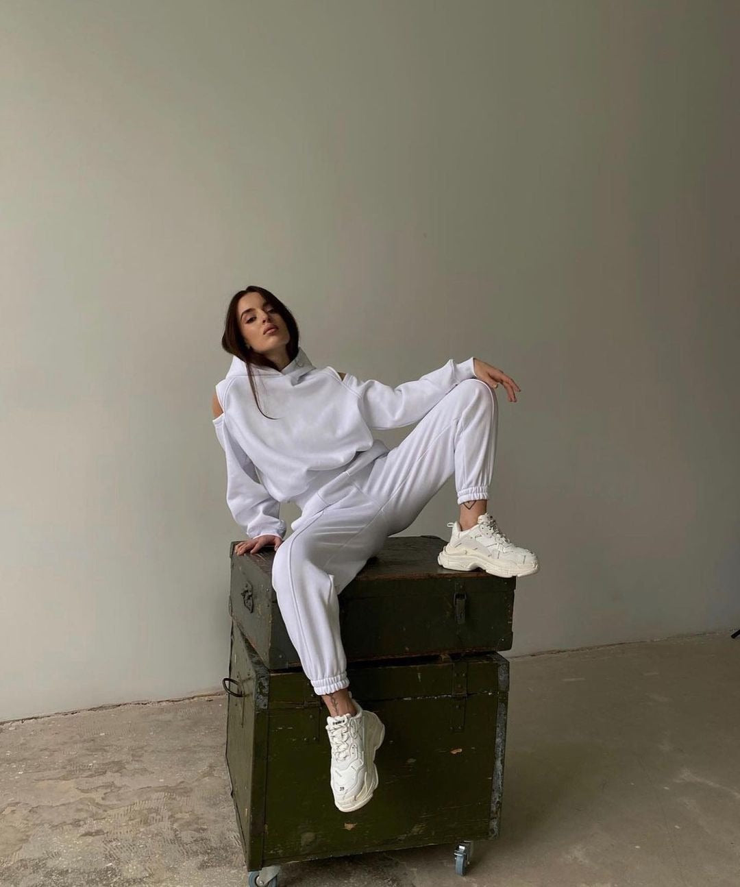 Damen Lässiges zweiteiliges Loungewear-Set mit Schulter-Cutouts und Stehkragen Nord Taschen