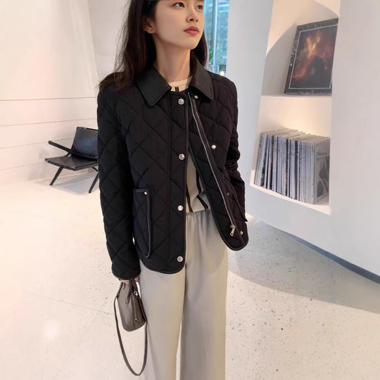 Damen Stylische gesteppte Jacke mit hohem Kragen Nord Taschen
