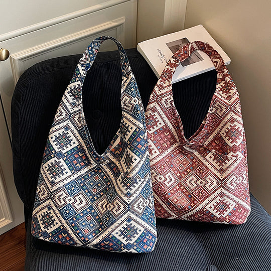 Damen Tasche im modernen Ethno-Design Nord Taschen
