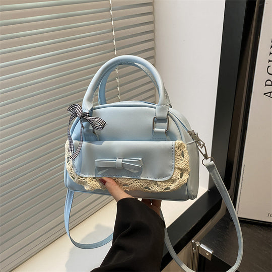 Damen Mini-Handtasche mit verspieltem Schleifenakzent und floralen Details Nord Taschen