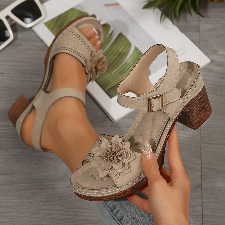 Damen Sandalen mit floralem Dekor und blockiertem Absatz