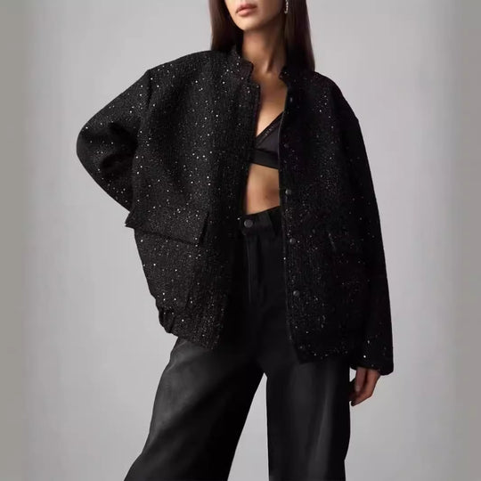 Damen 400+ Bouclé Kurzjacke mit Stehkragen, Pattentaschen und taillierendem Saum Nord Taschen