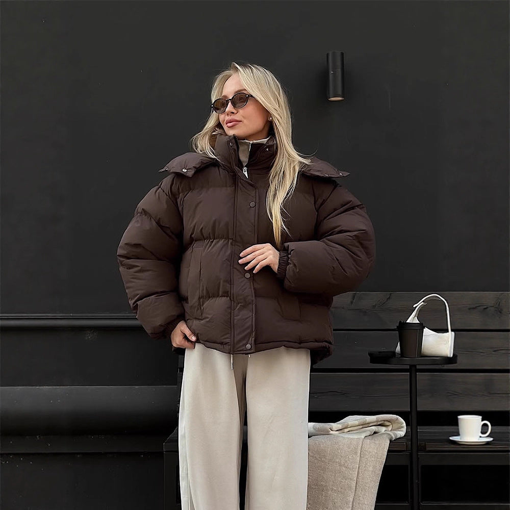 Damen Kurz geschnittene Oversize-Steppjacke mit hohem Stehkragen und verdeckter Druckknopfleiste Nord Taschen