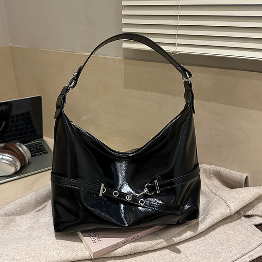 Damen Hobo-Tasche aus glänzendem Kunstleder mit verstellbarem Schulterriemen Nord Taschen