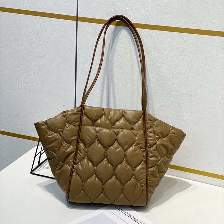 Damen Einkaufstasche mit geometrischem Steppmuster Nord Taschen